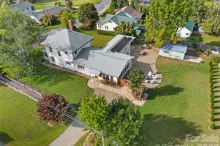 505 N Country Club Rd, Brevard, NC 28712 - Photo 1