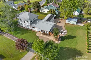 505 N Country Club Rd, Brevard, NC 28712 - Photo 40