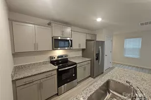 4125 Lurelin Ln, Charlotte, NC 28262 - Photo 8