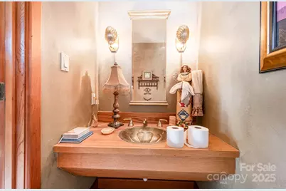 2116 8th Street Drive NW, Hickory, NC 28601 - Photo 22