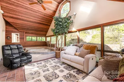 2116 8th Street Drive NW, Hickory, NC 28601 - Photo 14