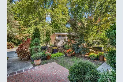 305 Grady Avenue, Tryon, NC 28782 - Photo 4