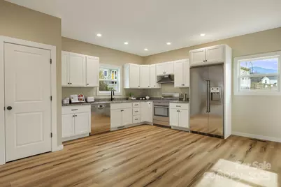 102 Babb Street, Waynesville, NC 28786 - Photo 8