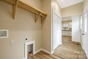 102 Babb St, Waynesville, NC 28786 - Photo 12