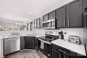 16865 Timber Crossing Rd, Charlotte, NC 28213 - Photo 6