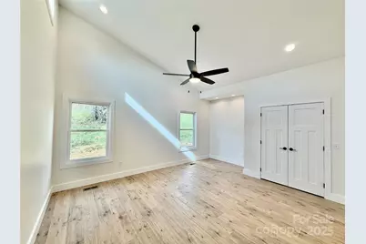 21 Ponder Street, Mars Hill, NC 28754 - Photo 14