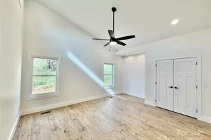 21 Ponder St, Mars Hill, NC 28754 - Photo 14