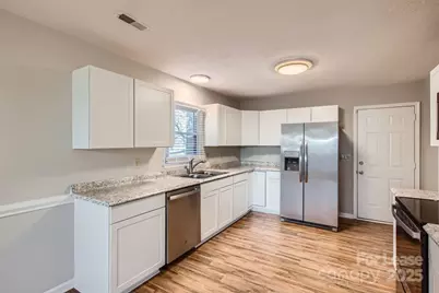 7201 Canyon Drive, Charlotte, NC 28262 - Photo 10