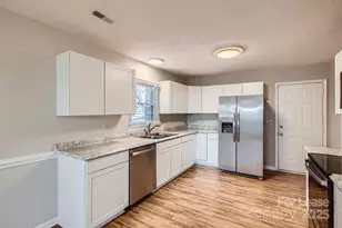 7201 Canyon Dr, Charlotte, NC 28262 - Photo 10