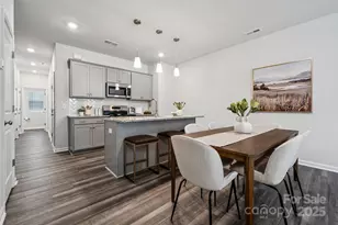 7013 Alpharetta Ave, Charlotte, NC 28216 - Photo 6