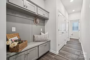 7013 Alpharetta Ave, Charlotte, NC 28216 - Photo 12