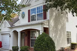 2449 Sawyer Dr, Charlotte, NC 28213 - Photo 2