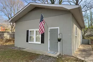 401 Little St, Lincolnton, NC 28092 - Photo 2