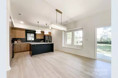 3826 Yorkford Drive, Charlotte, NC 28269 - Photo 12