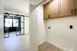 3826 Yorkford Dr, Charlotte, NC 28269 - Photo 34