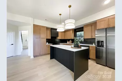 3826 Yorkford Drive, Charlotte, NC 28269 - Photo 6