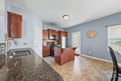 973 Roxburgh Avenue, Rock Hill, SC 29732 - Photo 10