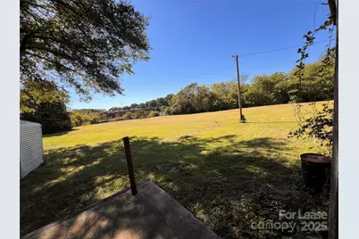 401 1st Street W, Conover, NC 28613 - Photo 2