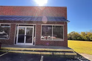 401 1st St W, Conover, NC 28613 - Photo 1