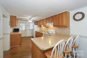 418 S Spargo St, Dallas, NC 28034 - Photo 8