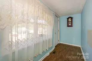 418 S Spargo St, Dallas, NC 28034 - Photo 6