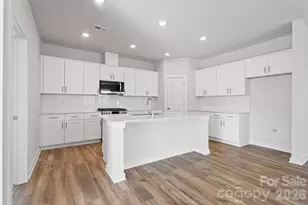 803 Olde England Dr, Lincolnton, NC 28092 - Photo 2