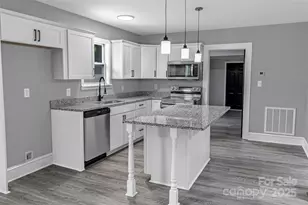 1210 Cloninger Ave, Gastonia, NC 28052 - Photo 2