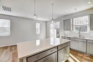 6128 Vasey St, Charlotte, NC 28269 - Photo 6