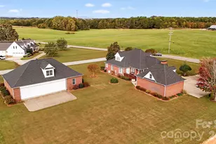 1004 Brockman Rd, Greer, SC 29651 - Photo 36