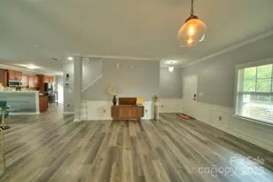 1009 Regal Manor Ln, Fort Mill, SC 29715 - Photo 4