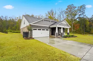 4013 Leyland Ct, Mint Hill, NC 28227 - Photo 2