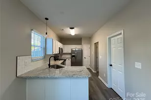 1140 Hannah Rae Ct, Charlotte, NC 28214 - Photo 6