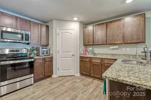 1281 Twin Bridge Rd, Gaffney, SC 29341 - Photo 12