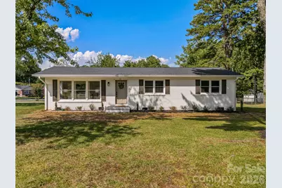 744 University Drive, Rock Hill, SC 29730 - Photo 1