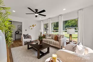 744 University Dr, Rock Hill, SC 29730 - Photo 2