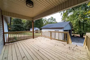 1210 29th Ave Dr NE, Hickory, NC 28601 - Photo 6