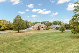 277 Glenwood Dr, Oakboro, NC 28129 - Photo 4