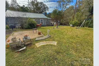 505 NW Charles Place NW, Lenoir, NC 28645 - Photo 4