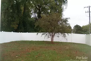 2504 Mcintosh St, Dallas, NC 28034 - Photo 14