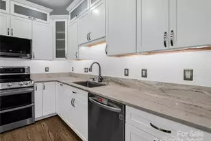 7 Shannon Ln, Leicester, NC 28748 - Photo 16