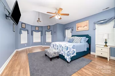 5120 Eagle Creek Drive, Charlotte, NC 28269 - Photo 6