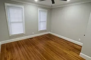 210 W 8th Ave, Gastonia, NC 28052 - Photo 4