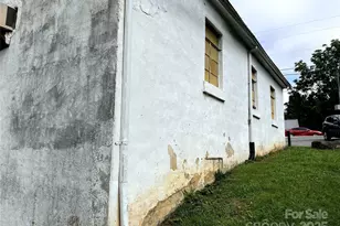 576 Deaverview Rd, Asheville, NC 28806 - Photo 6