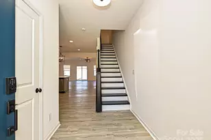 11026 Pagebrook Ln, Charlotte, NC 28214 - Photo 2