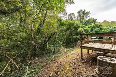 1051 3rd Street SE, Hickory, NC 28602 - Photo 10