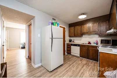 1051 3rd Street SE, Hickory, NC 28602 - Photo 36