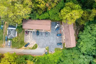 1051 3rd St SE, Hickory, NC 28602 - Photo 40