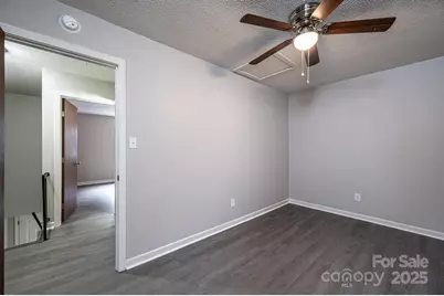 1051 3rd Street SE, Hickory, NC 28602 - Photo 24