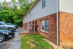 1051 3rd St SE, Hickory, NC 28602 - Photo 8