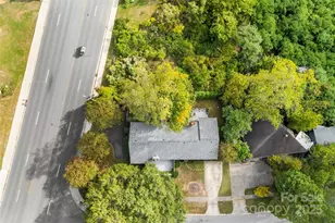 2836 Huntingtowne Farms Ln, Charlotte, NC 28210 - Photo 4